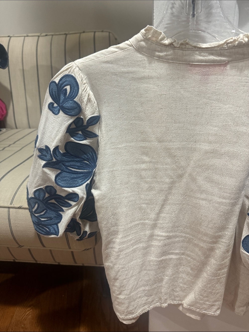 THML Cream Blouse with Navy Floral Embroidery in XS - Picture 4 of 4